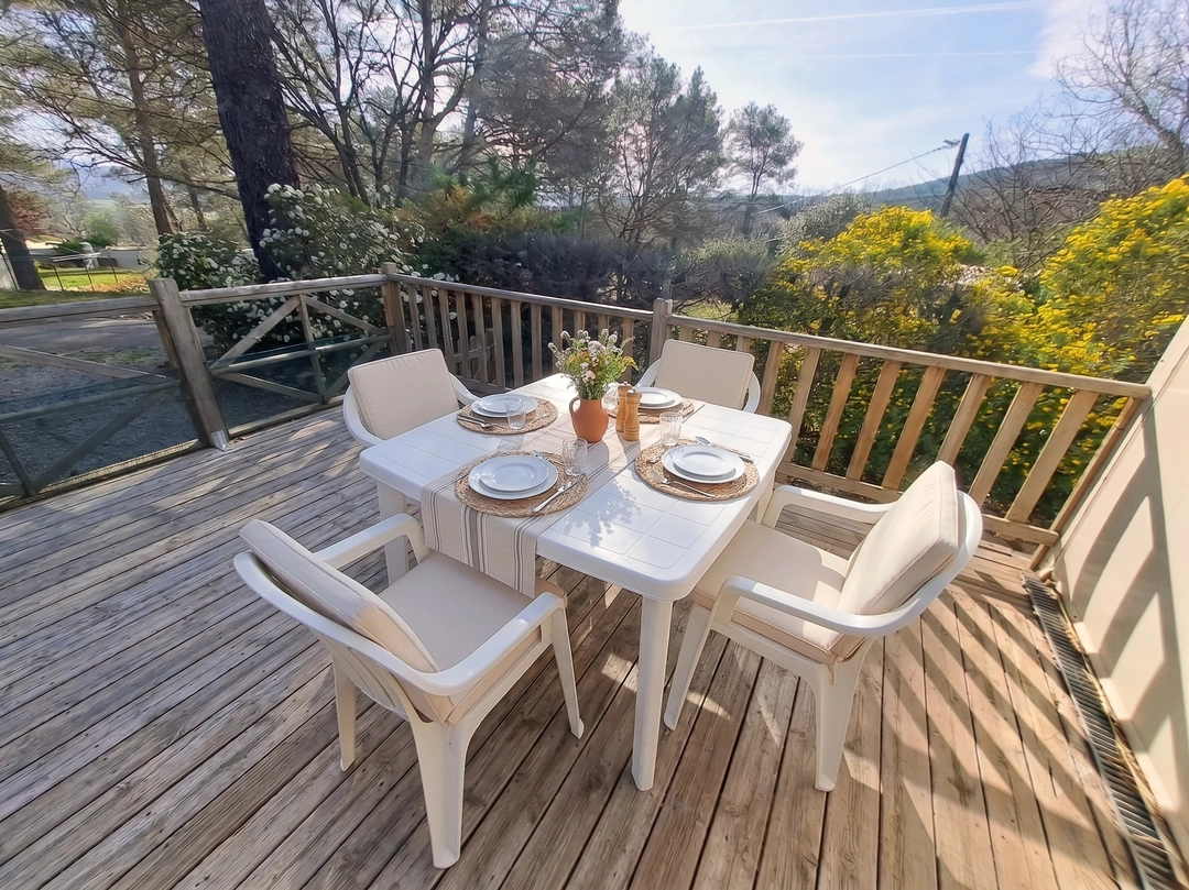 Grande terrasse extérieure